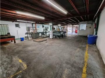 Venta de galera de 1,607 en Urbanización Industrial Orillac | espacios, 1300. 00 en 12 de Octubre