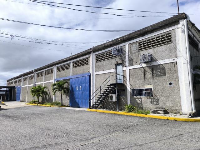 Venta de Galpón de 1831.63 m² en Guatire