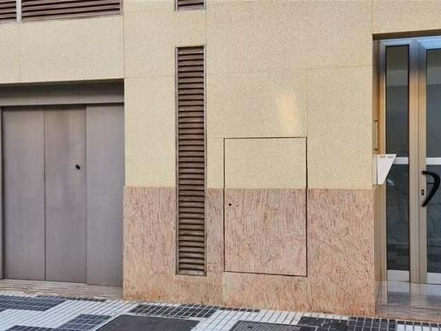 Venta de Garaje en Calle ARBRES DELS Nº 27 Algemesí Valencia/València puerta 1 piso 2 nº27