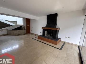 VENTA DE GRAN PENTHOUSE EN SURCO 5 DORM. PISCINA/JACUZZI/GRAN TERRAZA