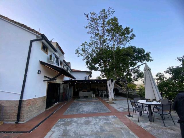 Venta de hermosa casa en El Hatillo Oripoto, 900M2