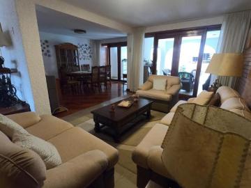 Venta de Hermosa Casa en Urb. Los Rosales Surco