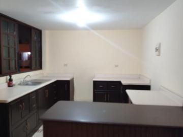 Venta de Hermosa Casa Monterrico
