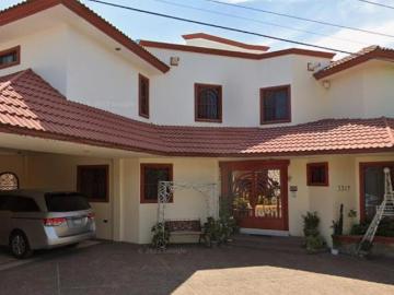 VENTA DE HERMOSA Y AMPLIA CASA UBICADA EN CIUDAD VICTORIA, TAMAULIPAS