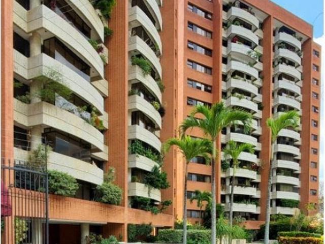 Venta de Hermoso Apto en Los Chorros 3h 4b 3e