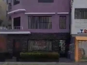 VENTA DE INMUEBLE LOCAL COMERCIAL
