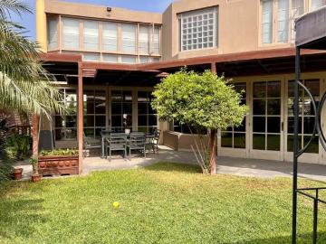 Venta de linda casa en La Molina Vieja