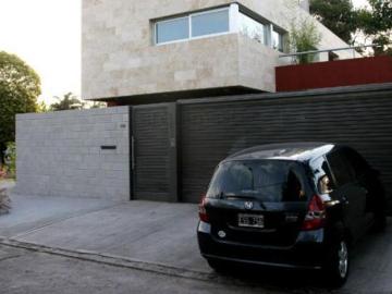 Venta de linda casa en Las Flores S/ 999,999