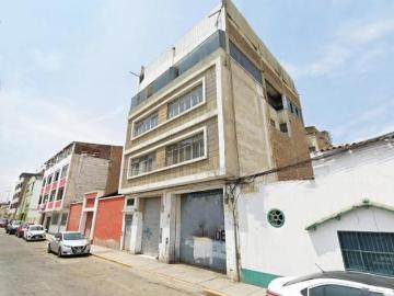 Venta de Local Comercial de 4 Pisos Azotea cerca a la Plaza de Armas de Trujillo