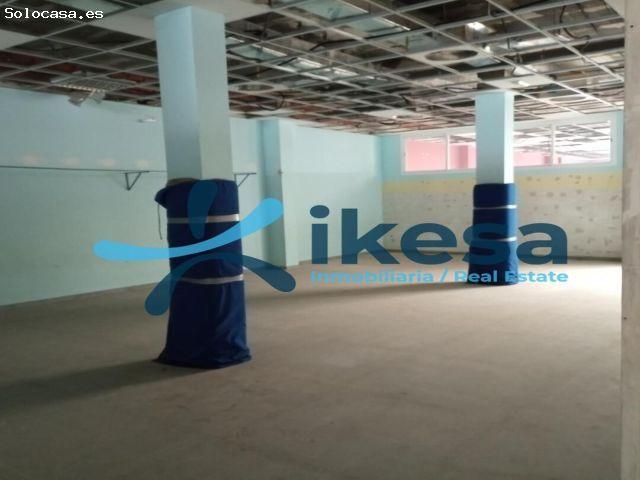 Venta de Local Comercial en Almendralejo, Badajoz
