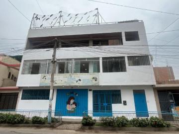 VENTA DE LOCAL COMERCIAL EN AV. DOMINICOS EN EXCELENTE UBICACIÓN