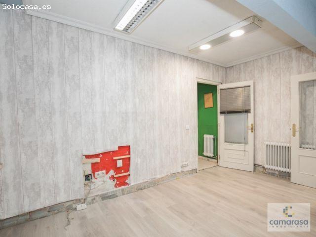 Venta de Local comercial en Av. Madrid, 9