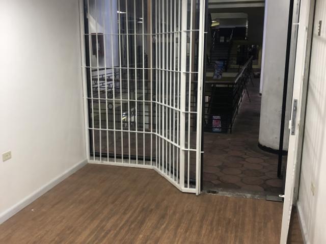 Venta de local Comercial en la AV Universidad