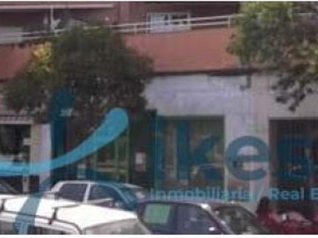Venta de Local Comercial en Linares, Jaén