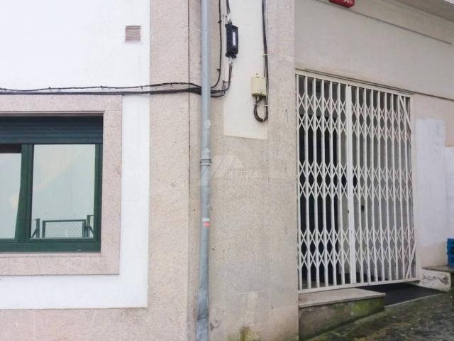 Venta de local comercial en Santiago de Compostela