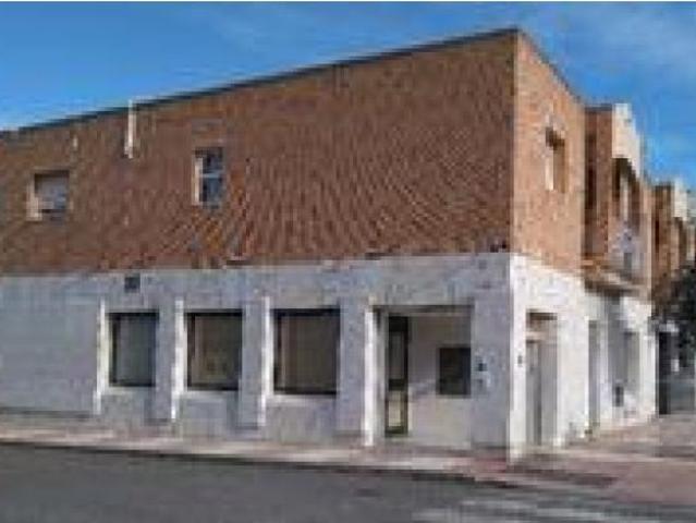 Venta de Local Comercial en Roquetas de Mar
