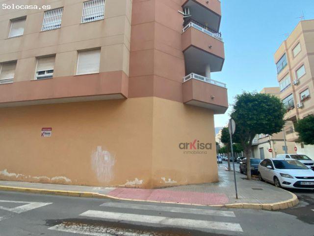 VENTA DE LOCAL COMERCIAL ESQUINA EN EJIDO CENTRO ADMITE DIVIDIR