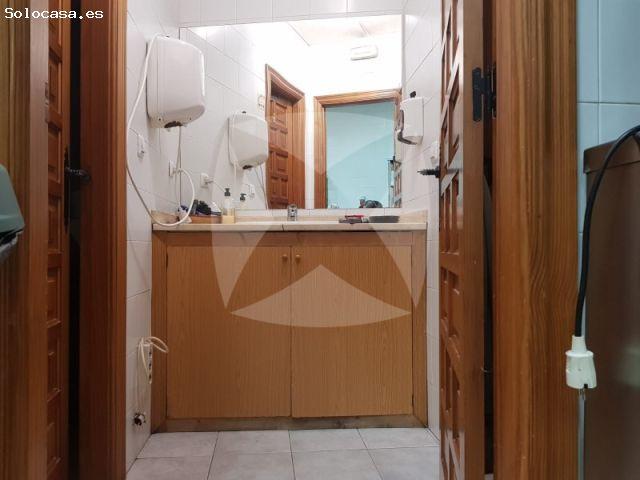 VENTA DE LOCAL COMPLETAMENTE ADAPTADO. ZONA EL PROGRESO