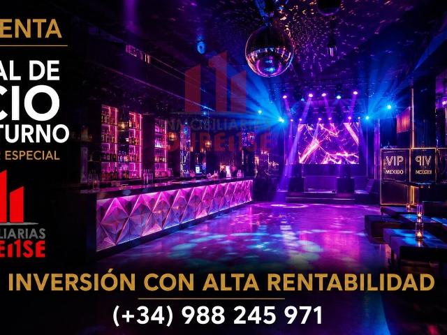 VENTA DE LOCAL CON LICENCIA DE CAFÉ BAR ESPACIAL EN EL CASCO HISTÓRICO DE OURENSE