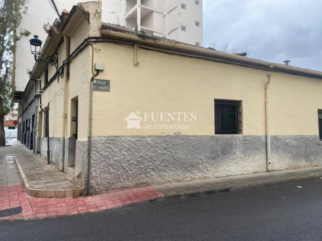 Venta de Local Con posibilidad de cambio de uso en Elda