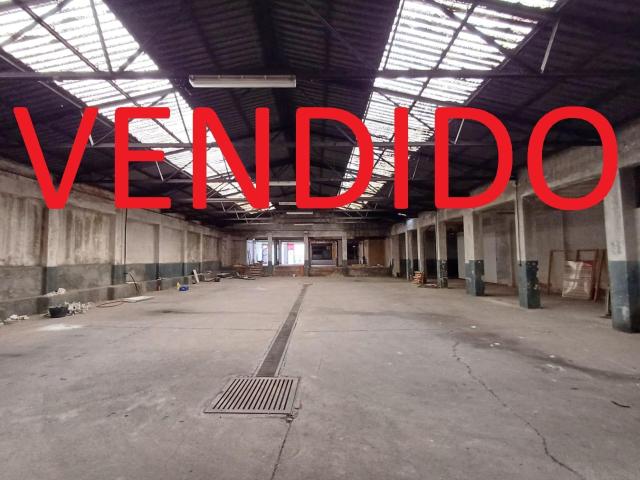 VENTA DE LOCAL DE 900 M2, JUNTO ESTACIÓN DE AUTOBUSES Y CAMPUS UNIVERSITARIO