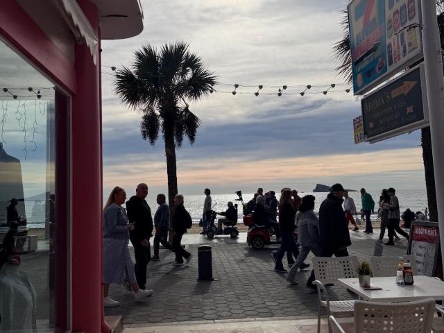 Venta de Local en Avenida ALCOI Nº 2 Benidorm Alicante/Alacant