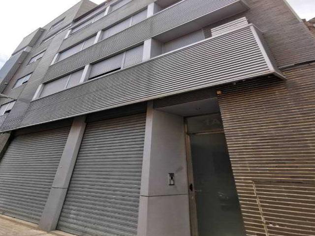 Venta de Local en Avenida DE BLASCO IBAÑEZ Nº 83 Massanassa