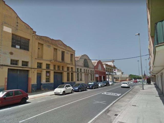 Venta de Local en Calle Calvari Del Nº 20 22 Algemesí Valencia/València