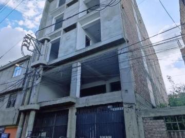 ¡OPORTUNIDAD DE INVERSIÓN EN AYACUCHO! ! EDIFICIO EN OBRA GRIS IDEAL PARA HOTEL!