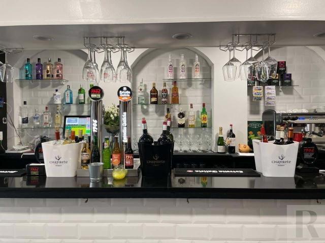 Venta de local en pleno funcionamiento como bar en el centro de la ciudad