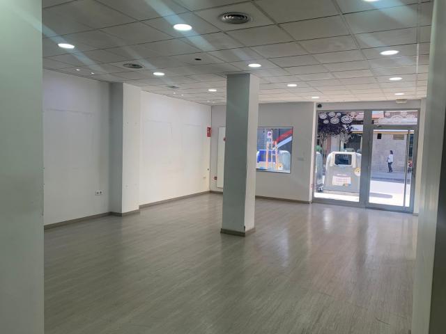 VENTA DE LOCAL ESQUINERO EN MAGNIFICA UBICACION