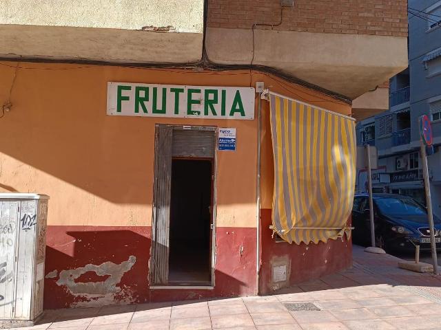 VENTA DE LOCAL FRUTERÍA
