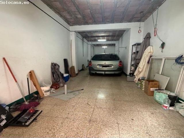 VENTA DE LOCAL GARAJE CON VADO PERMANENTE