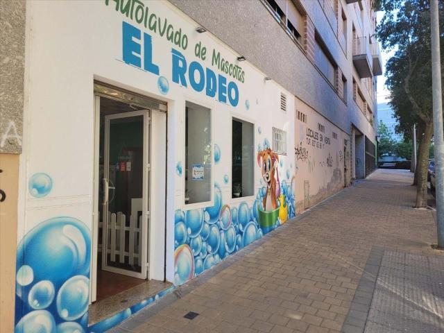 Venta de Local + Garaje en Calle MADRE ISABEL LARRAÑAGA Nº 1 Cáceres Cáceres