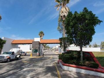 VENTA DE LOTE COMERCIAL EN SJR EN FRACC CAMPESTRE SAN JUAN EN LA ENTRADA