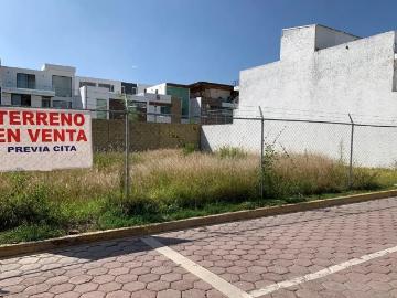 VENTA de Lote de Terreno en Privada Residencial en Morillotla con calle Adoquínada. Con SERVICIOS M