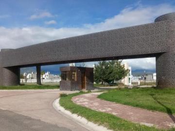 VENTA DE LOTE EN RESIDENCIAL DOLORES EN ESQUINA CERCA DE ZONA PLATEADA PACHUCA