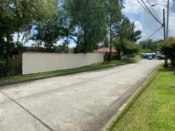 Venta de Lote Proyecto Comercial de 3191.49 en Las Cumbres Via Zaita