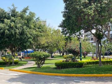 VENTA de Moderna Casa tipo Chalet, Chacarilla $460K Surco