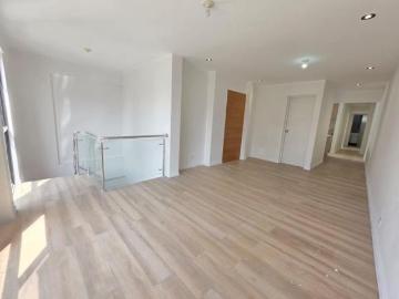 Venta de Moderno Dúplex con Vista a la Calle