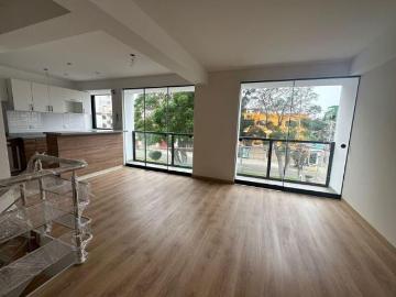 VENTA DE MODERNO DUPLEX DE 3 DORMITORIOS CON BALCON VISTA EXTERNA