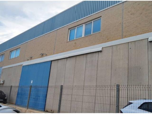 Venta de Nave Comercial en Almería Capital