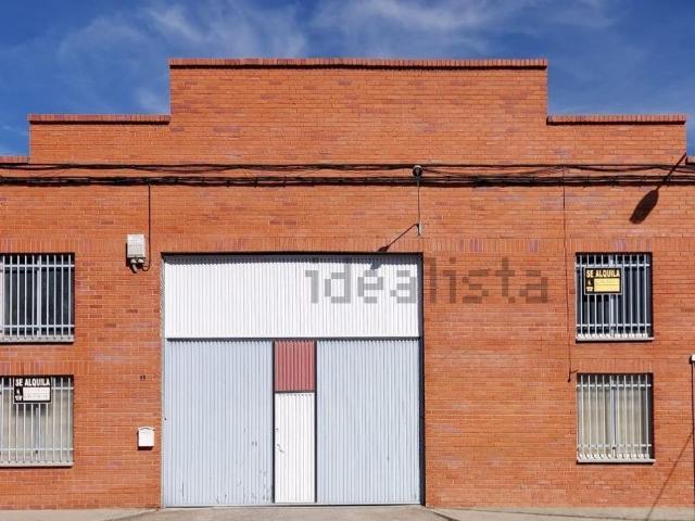 VENTA DE NAVE EN VILLARES
