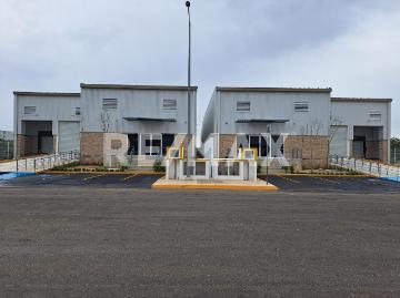 Venta de nave industrial de 1,823 m2 dentro de Parque CBP, Ucu Yucatán