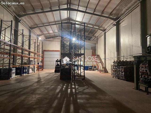 VENTA DE NAVE INDUSTRIAL EN HONDON DE LAS NIEVES POLIGONO BAJO SOMBRA