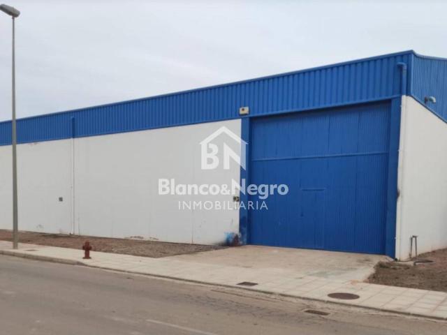 Venta de nave industrial en Totana
