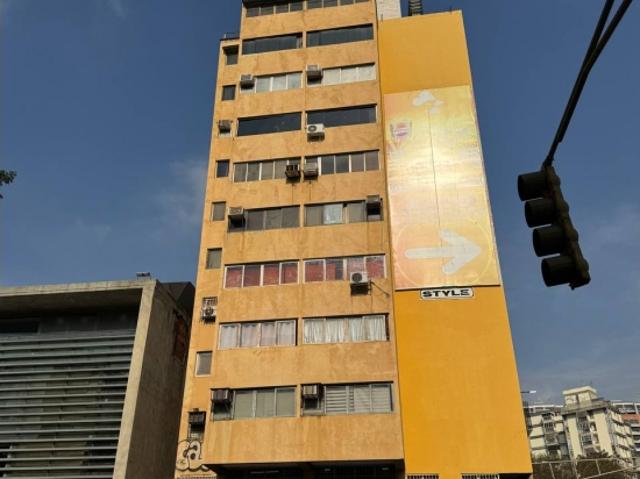 VENTA DE OFICINA EN LOS DOS CAMINOS