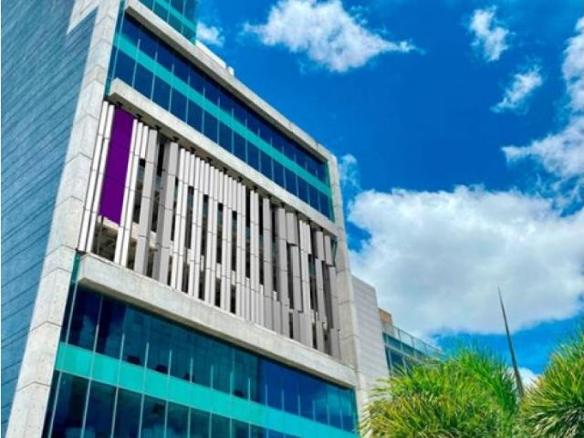 VENTA DE OFICINA/LOCAL COMERCIAL 527 m², MEZZANINA, LAS MERCEDES