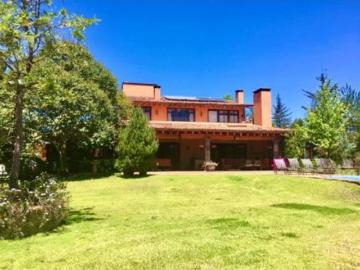 Venta de oportunidad única: Casa de campo en Huasca