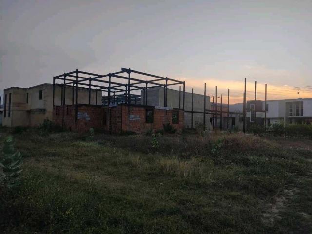 Venta de Parcela con bienhechurias San Diego CG 9095705